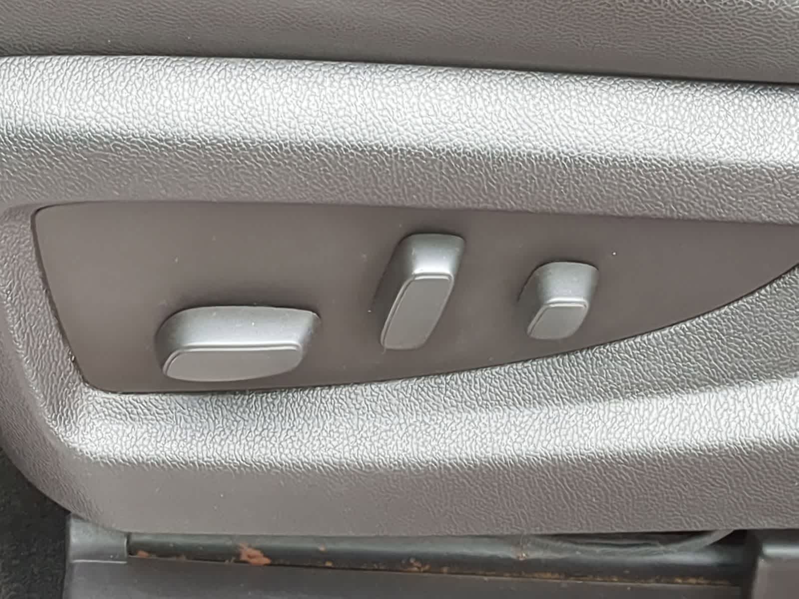 Thumbnail: 2016 Chevrolet Silverado 1500 - 20