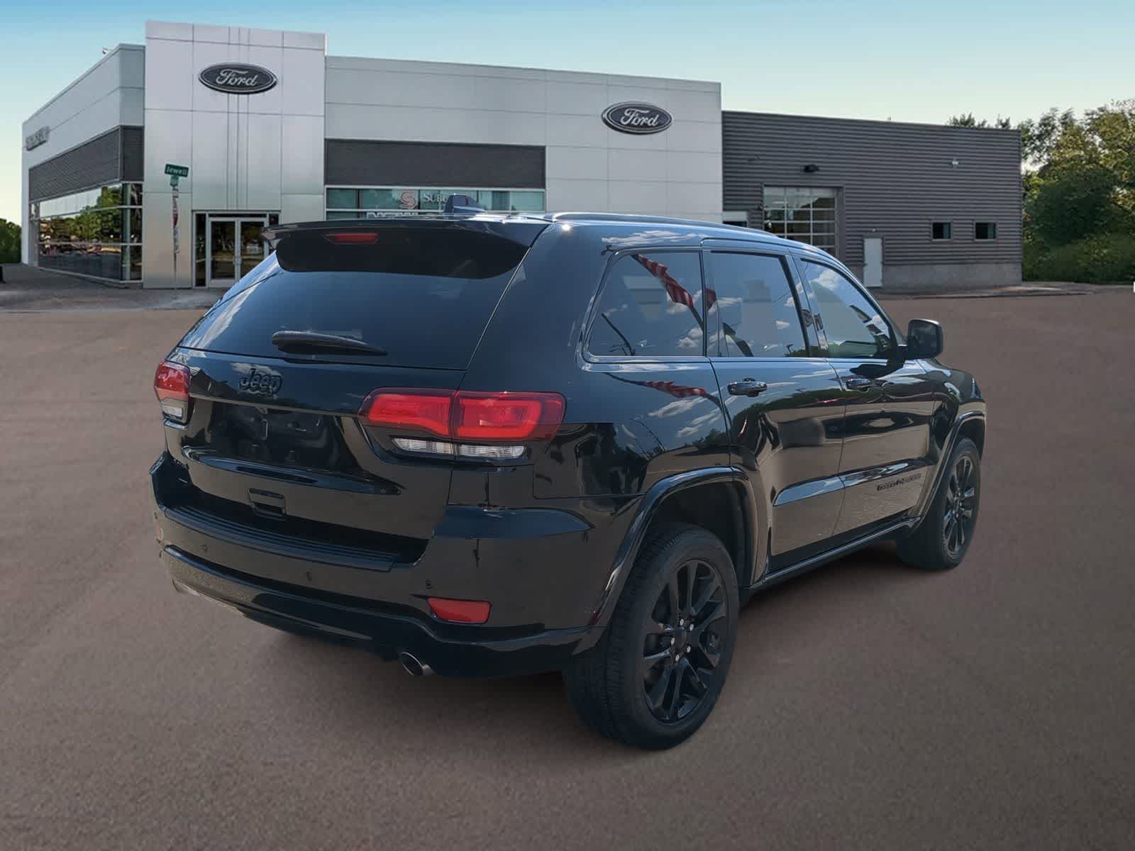 Thumbnail: 2021 Jeep Grand Cherokee - 11