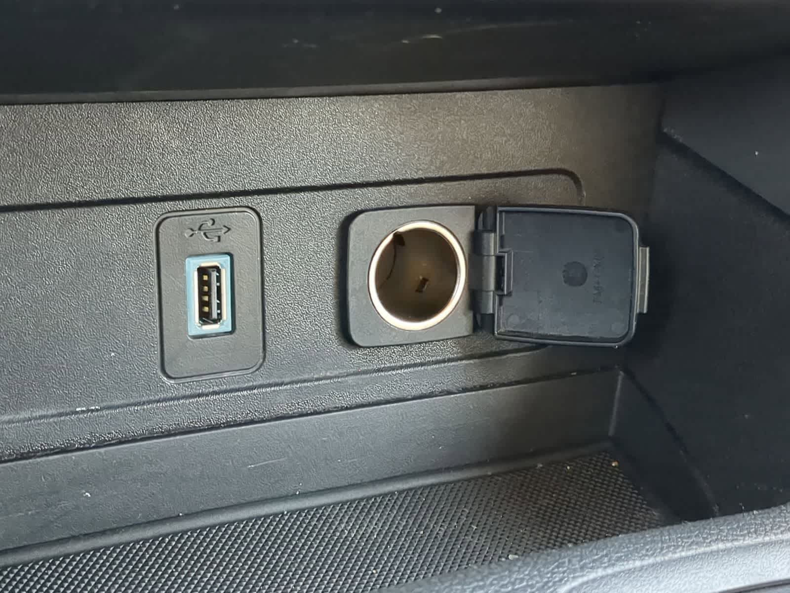 Thumbnail: 2019 Ford Escape - 32