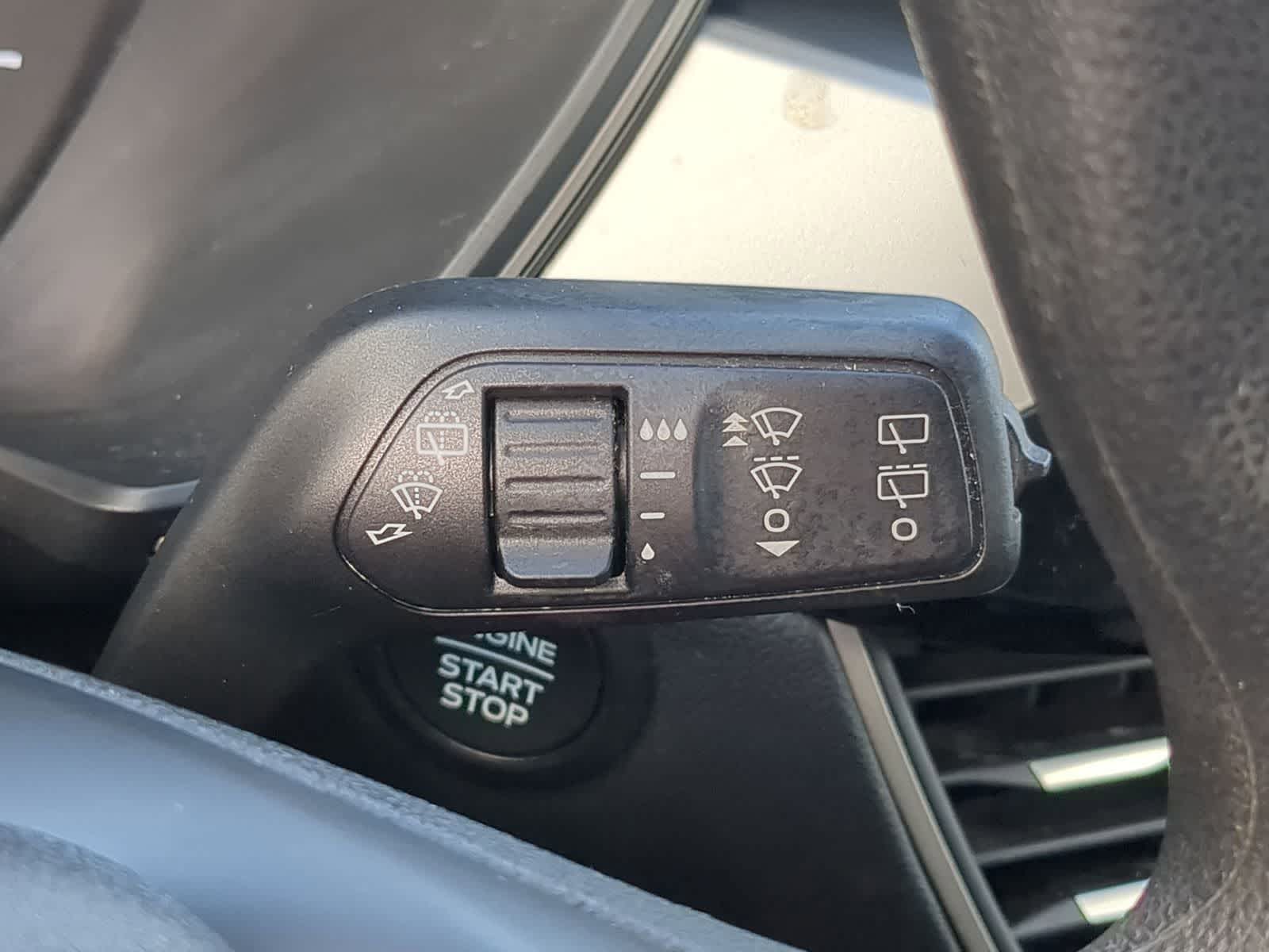 Thumbnail: 2022 Ford Escape - 27