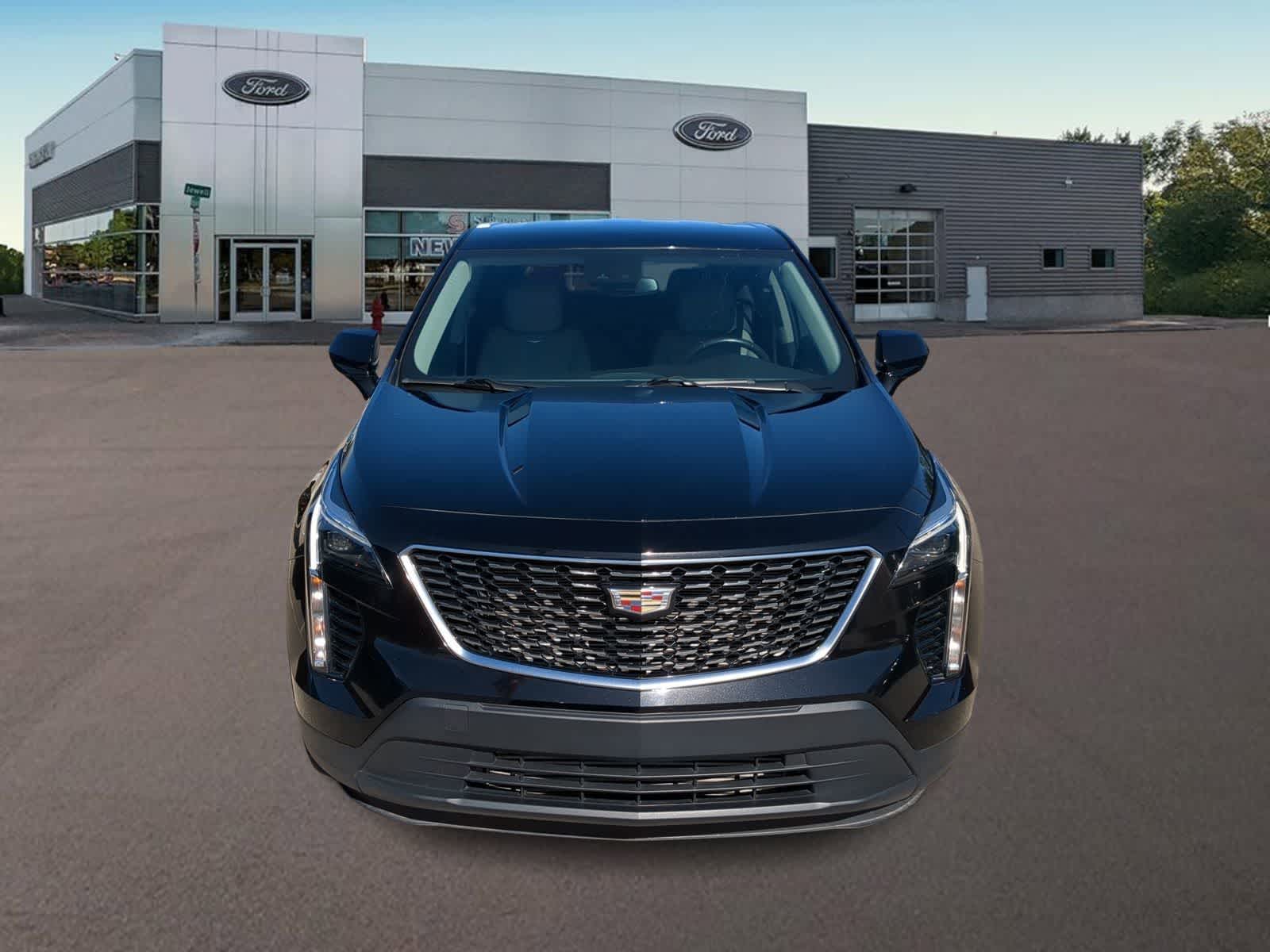 Thumbnail: 2020 Cadillac XT4 - 3