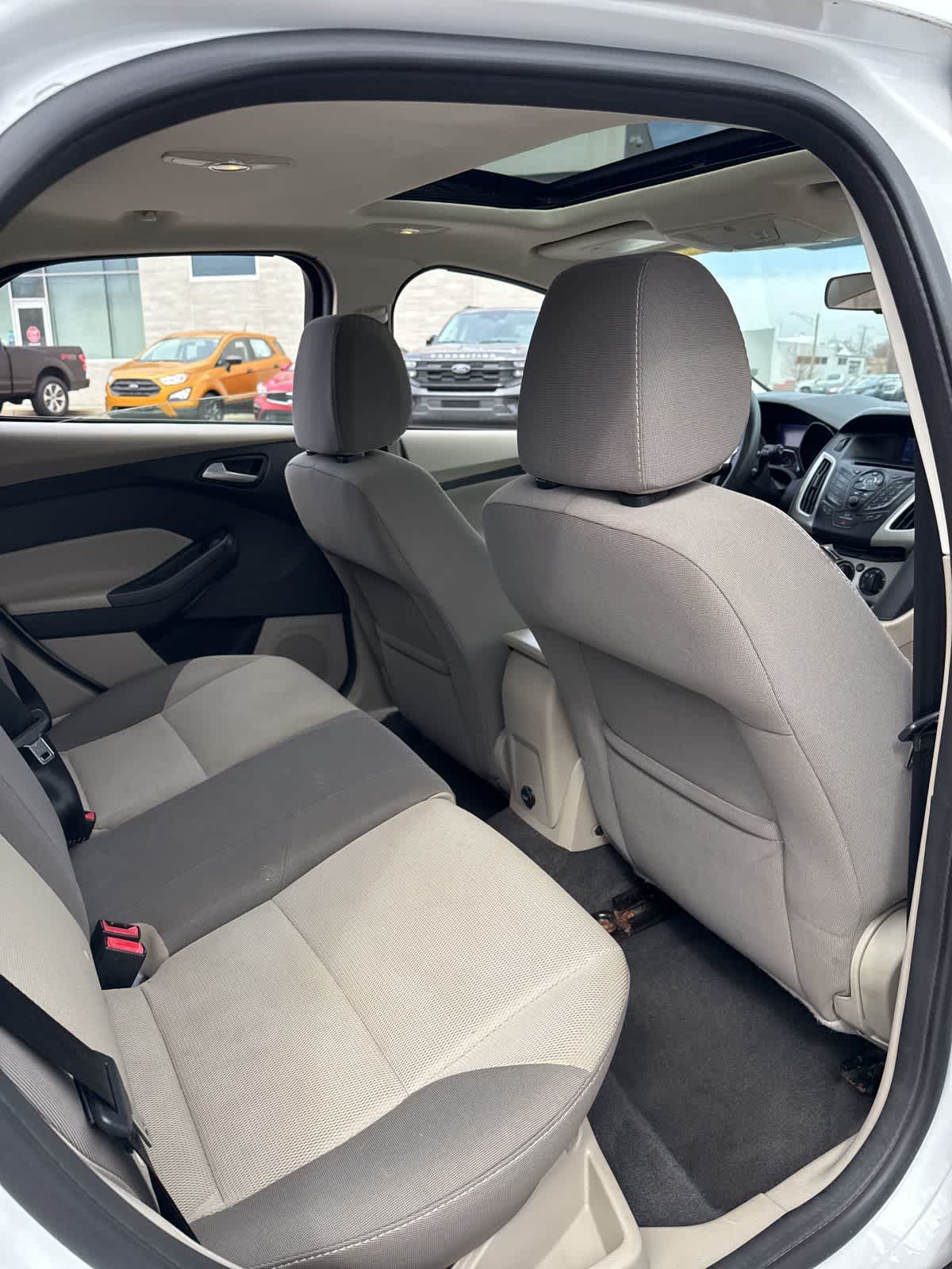 Thumbnail: 2013 Ford Focus - 16