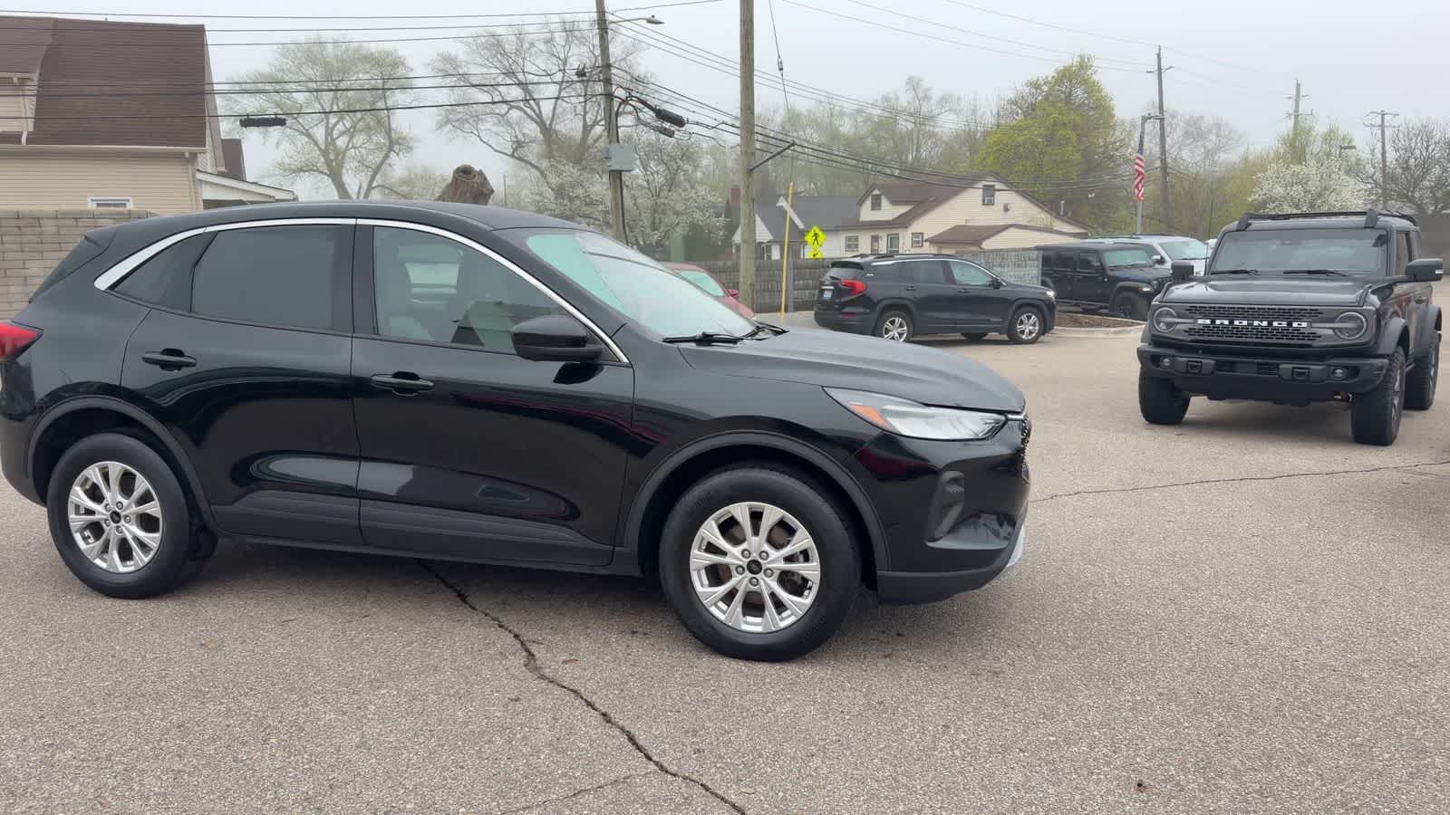 Thumbnail: 2023 Ford Escape - 12