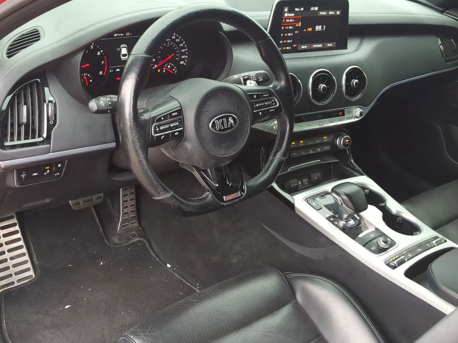 Thumbnail: 2018 Kia Stinger - 13