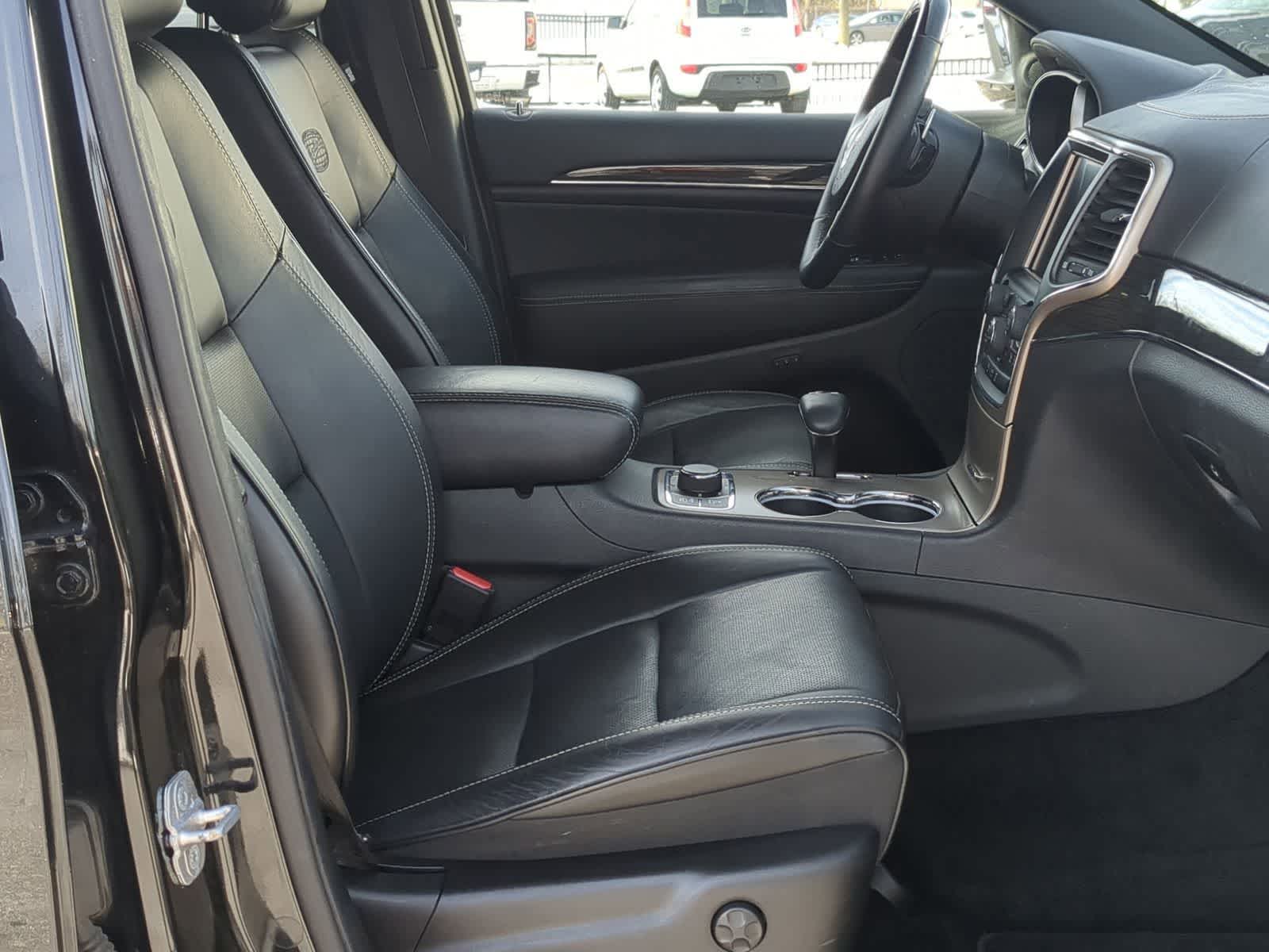 Thumbnail: 2014 Jeep Grand Cherokee - 25