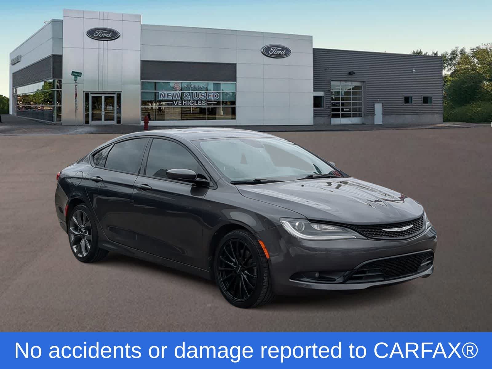 Thumbnail: 2016 Chrysler 200 - 2