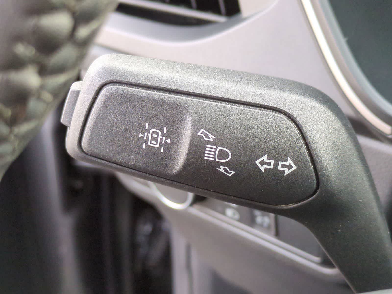 Thumbnail: 2022 Ford Escape - 31