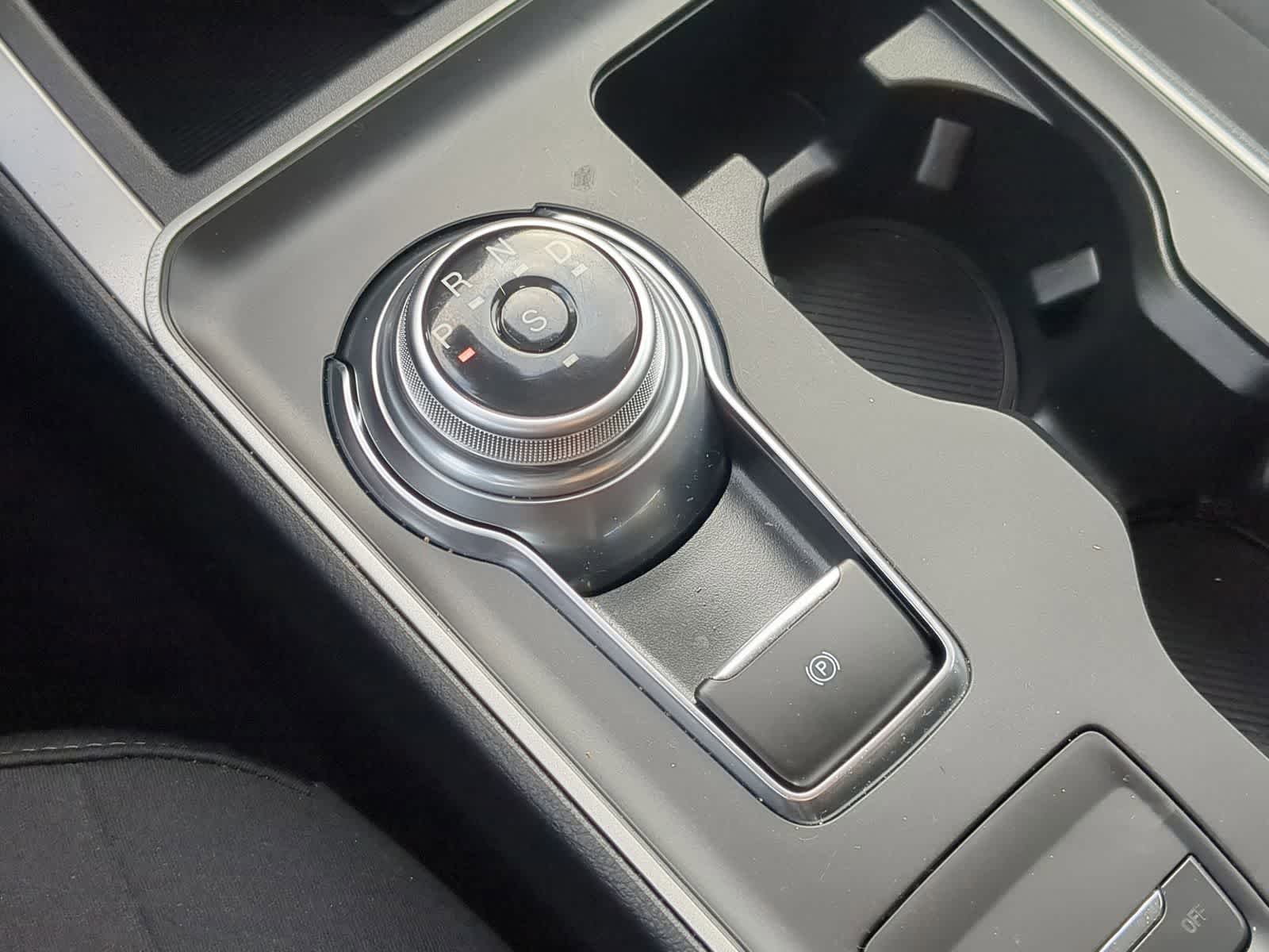 Thumbnail: 2024 Ford Edge - 32