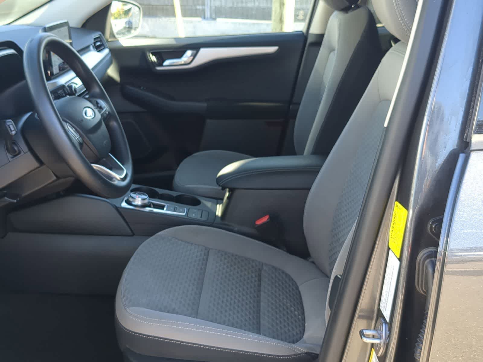 Thumbnail: 2020 Ford Escape - 18