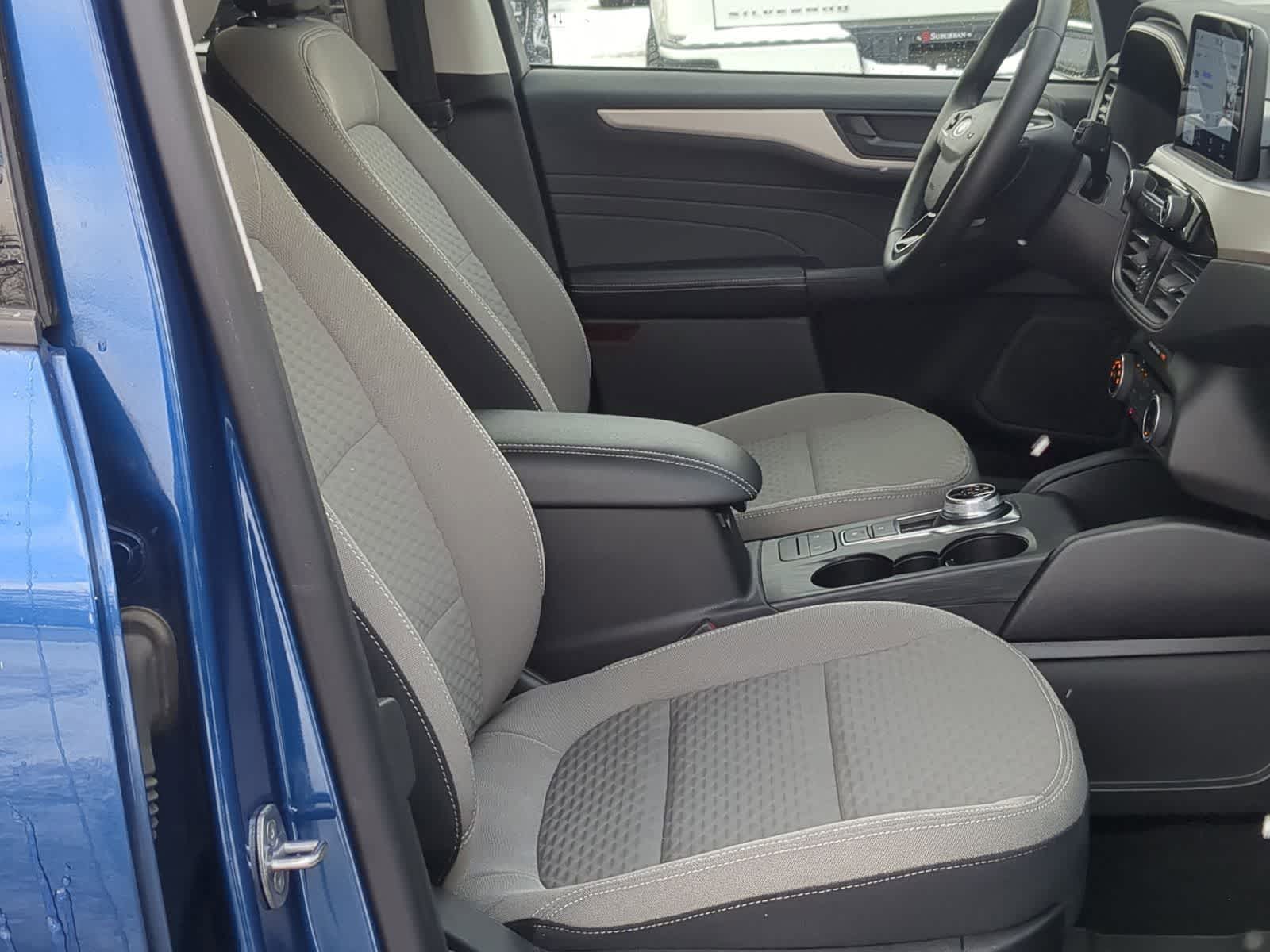 Thumbnail: 2022 Ford Escape - 25