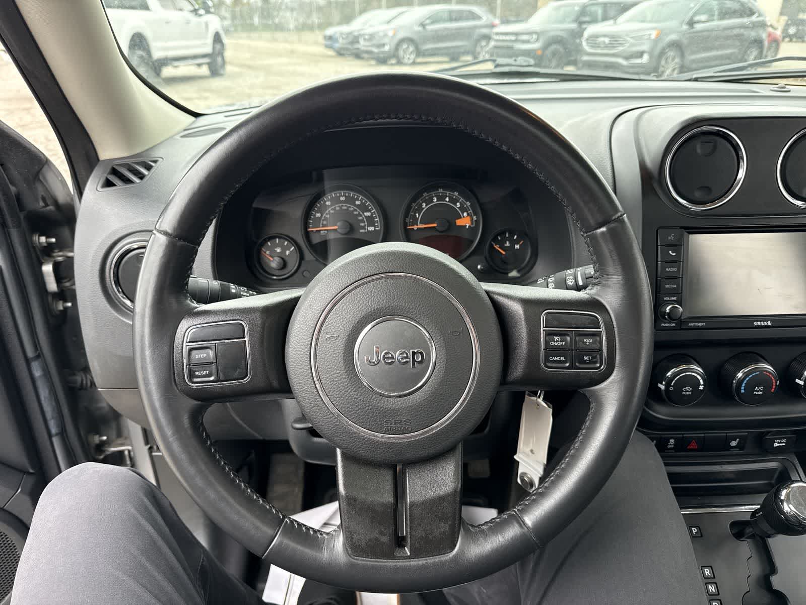 Thumbnail: 2017 Jeep Patriot - 28