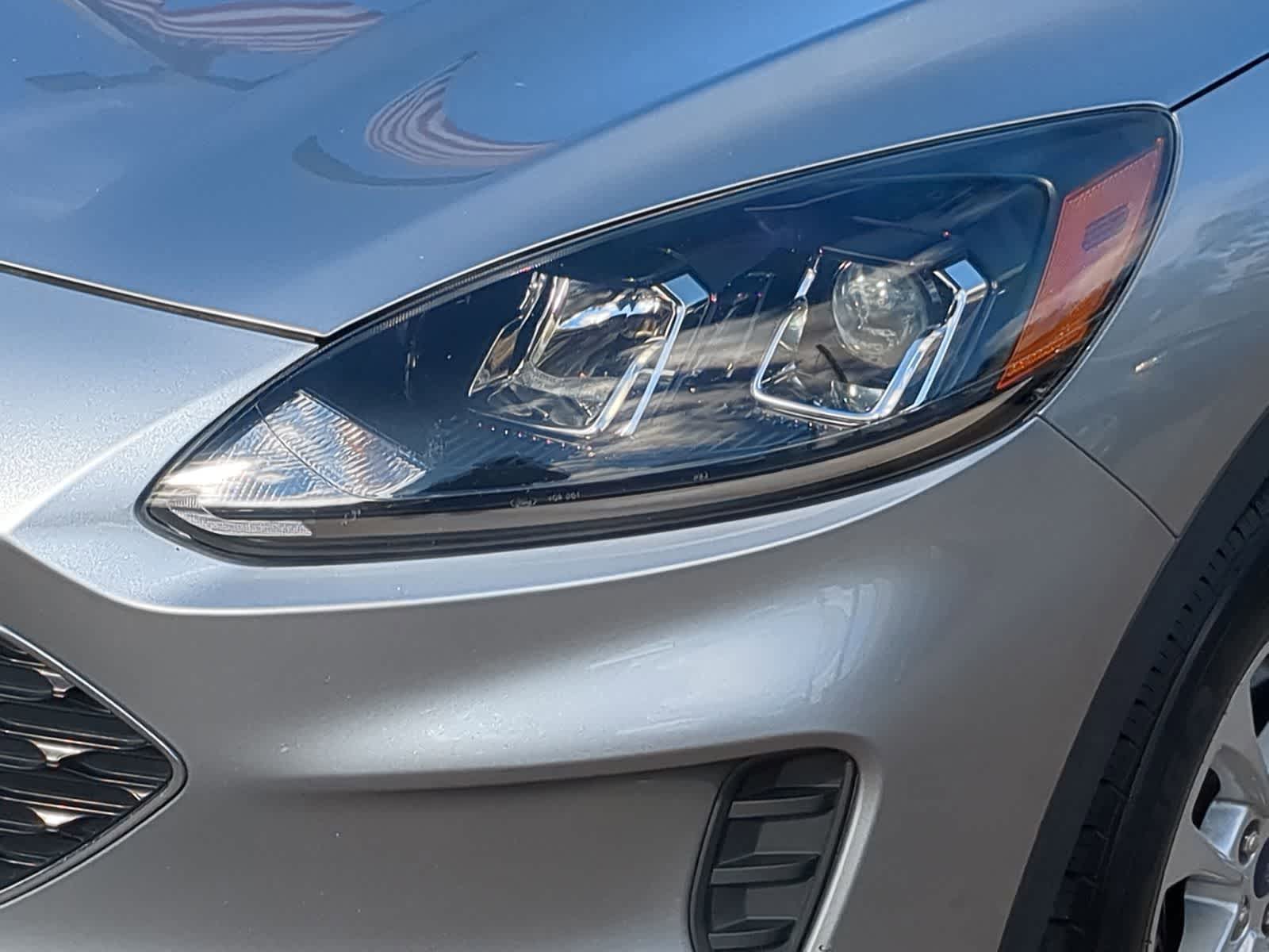 Thumbnail: 2022 Ford Escape - 13