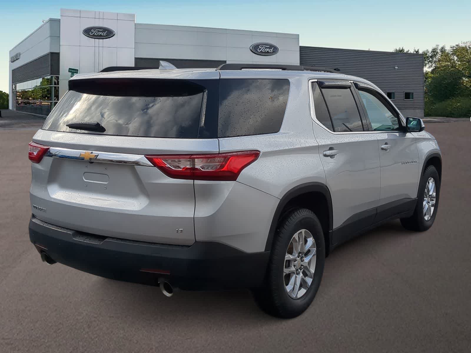 Thumbnail: 2019 Chevrolet Traverse - 11