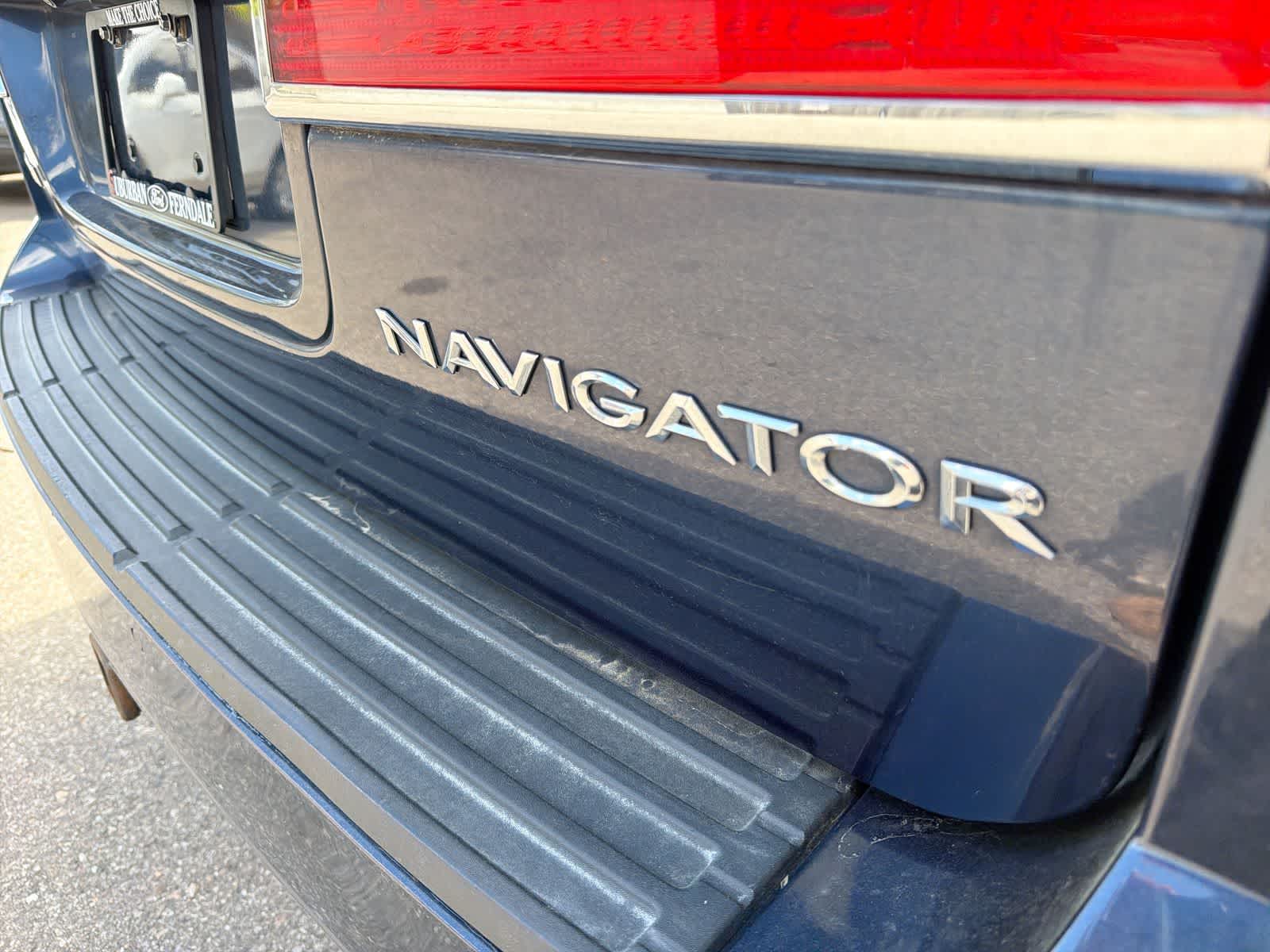 Thumbnail: 2013 Lincoln Navigator - 18