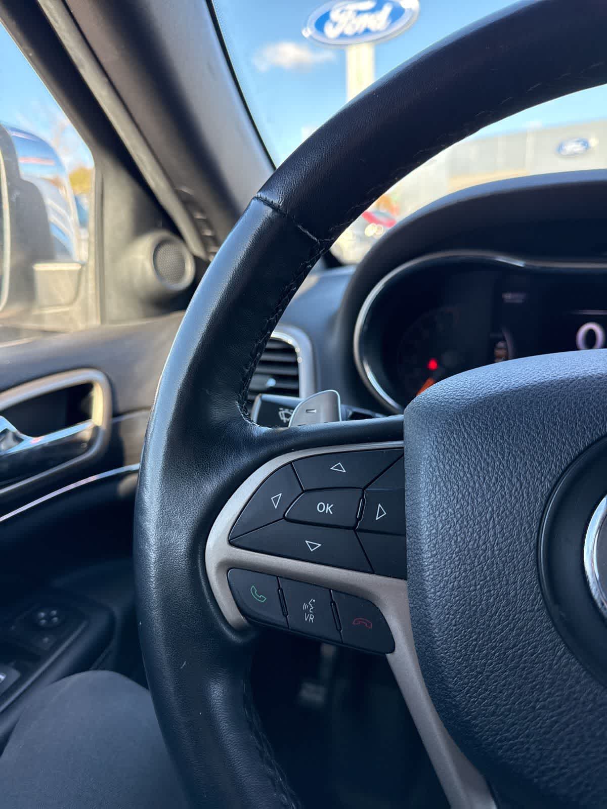 Thumbnail: 2015 Jeep Grand Cherokee - 38