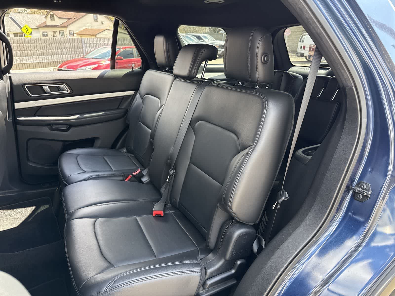 Thumbnail: 2017 Ford Explorer - 26