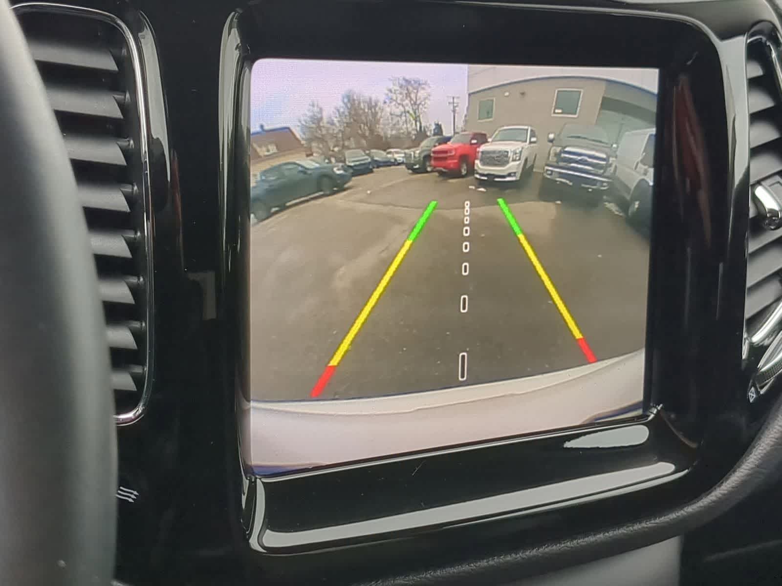 Thumbnail: 2018 Jeep Compass - 32