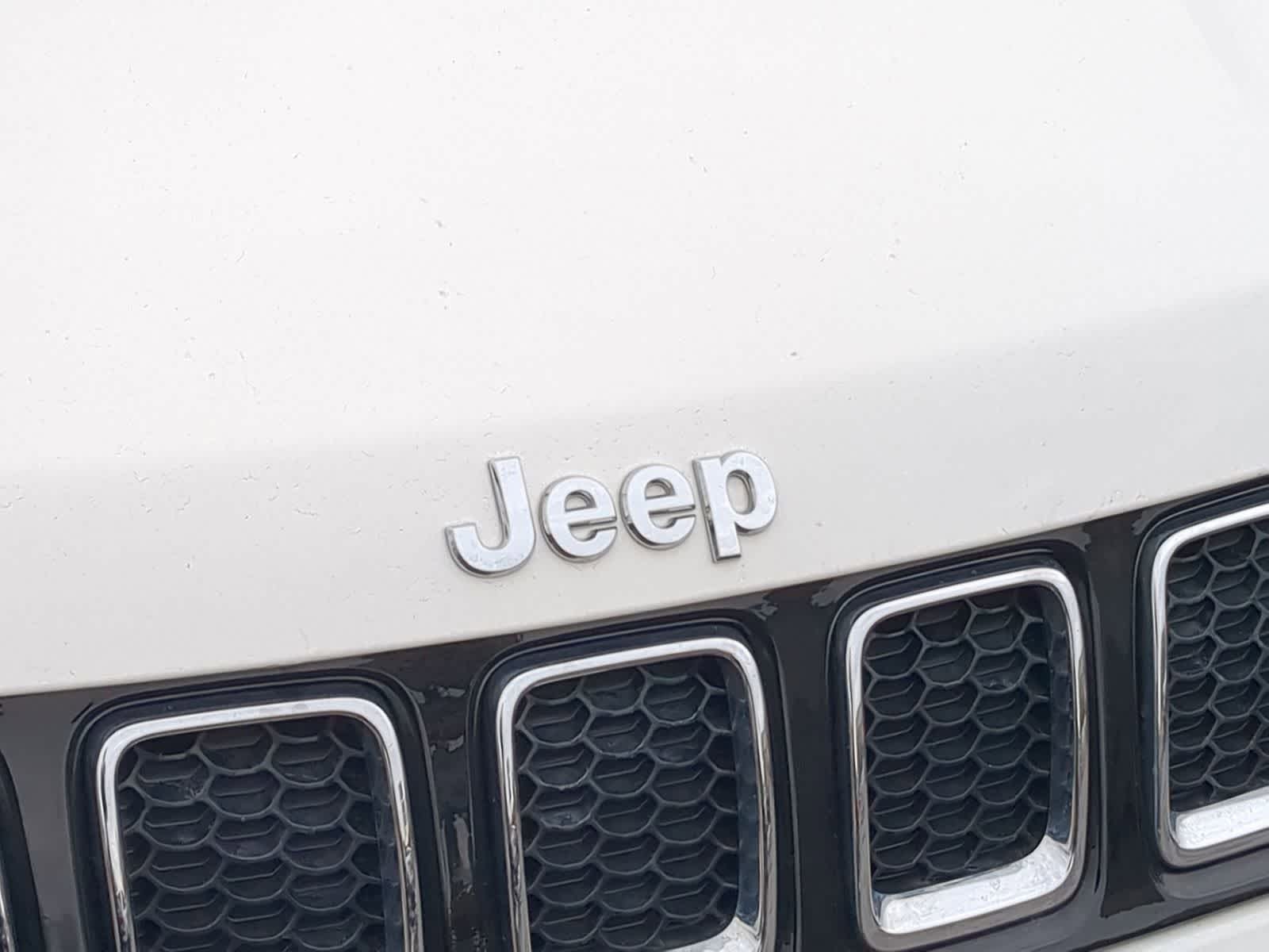 Thumbnail: 2018 Jeep Compass - 15