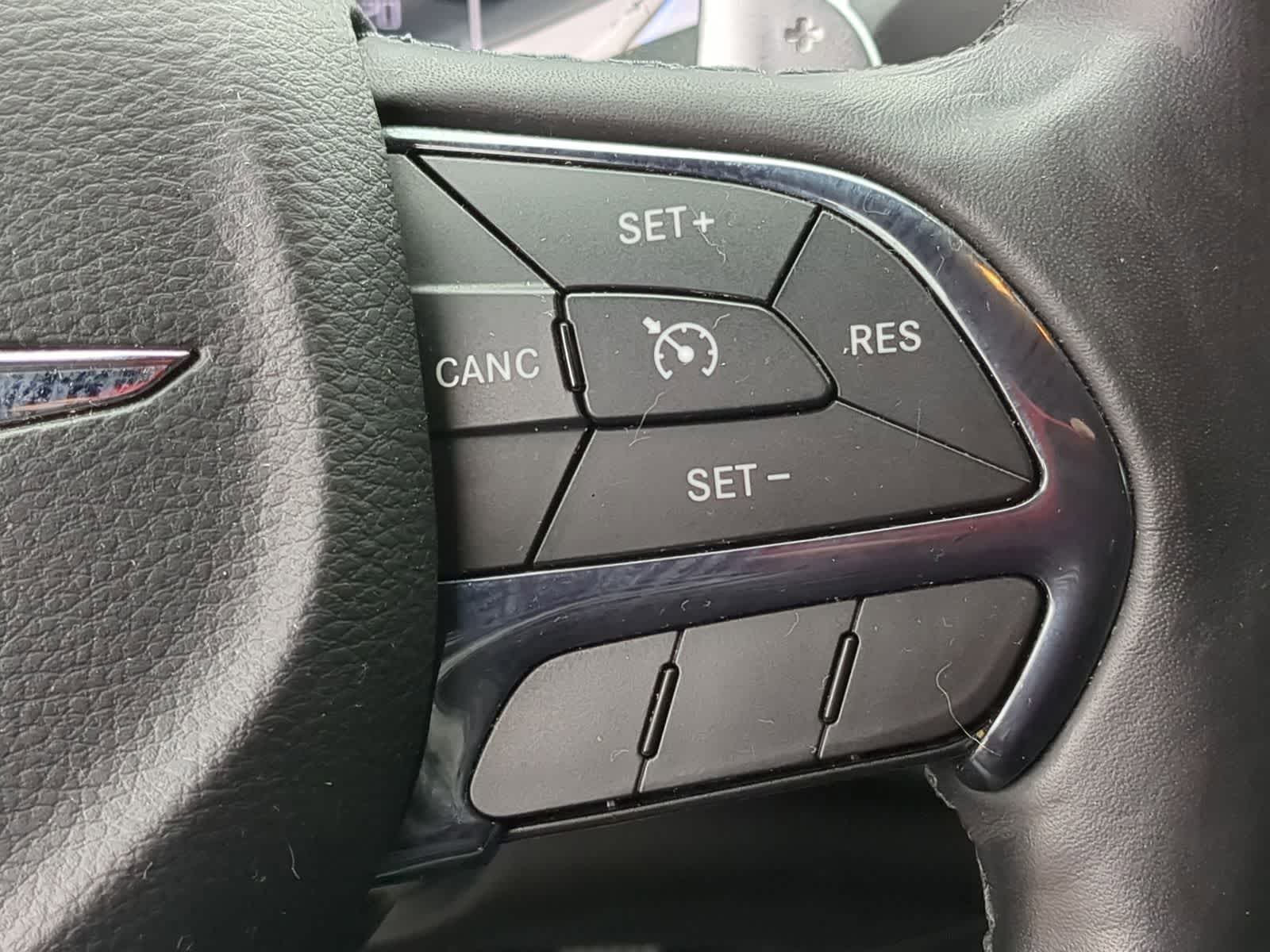 Thumbnail: 2016 Chrysler 200 - 30