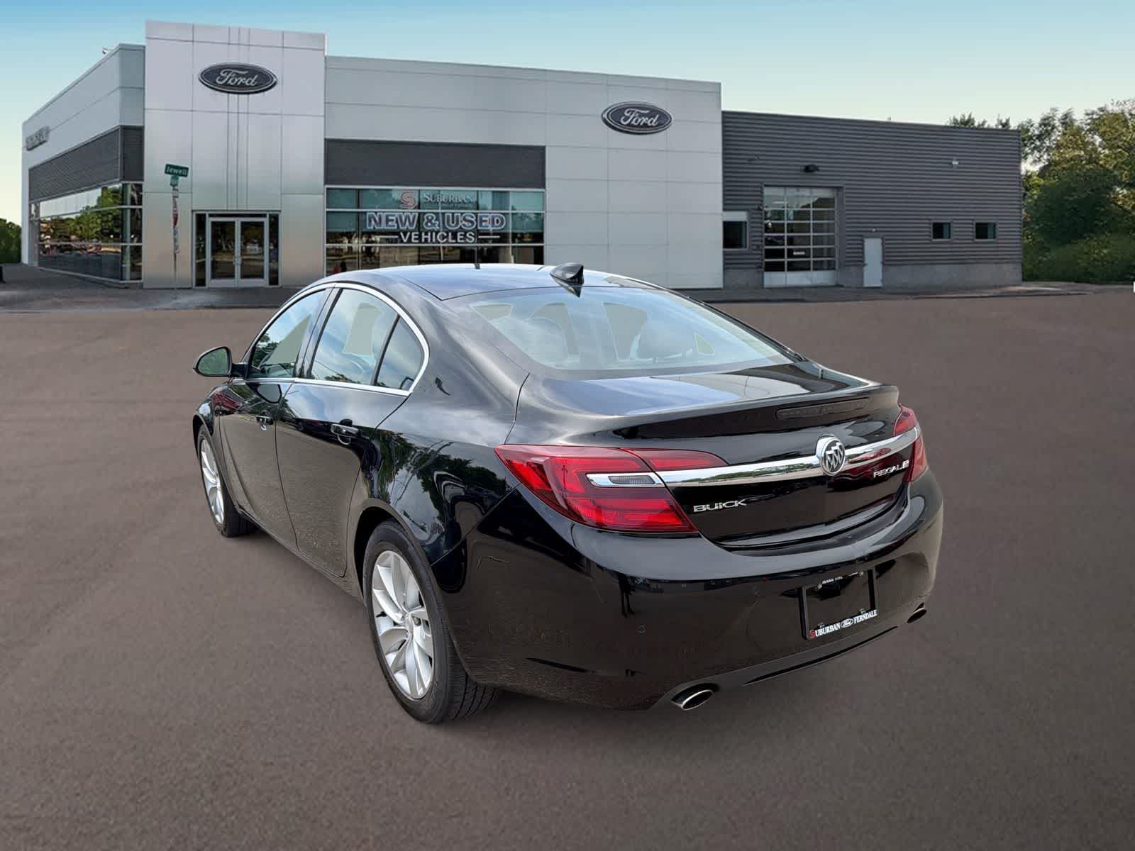 Thumbnail: 2016 Buick Regal - 8