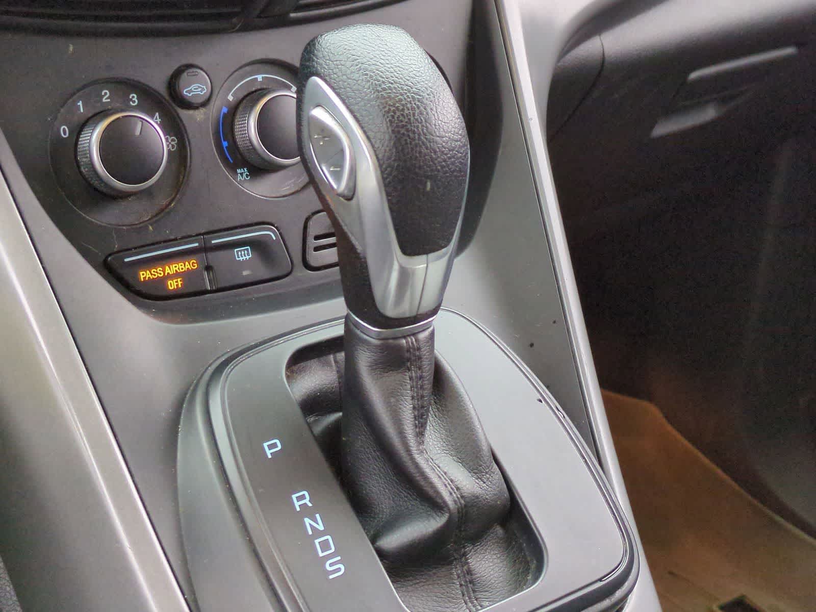 Thumbnail: 2015 Ford Escape - 33