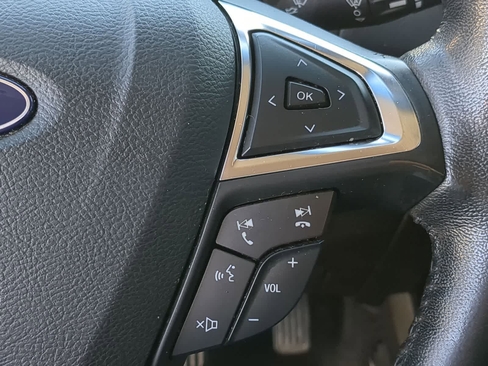 Thumbnail: 2019 Ford Edge - 25