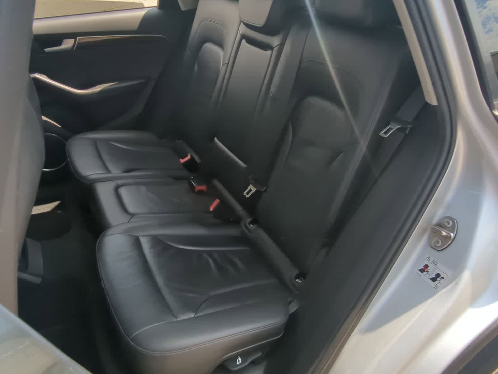 Thumbnail: 2012 Audi Q5 - 22
