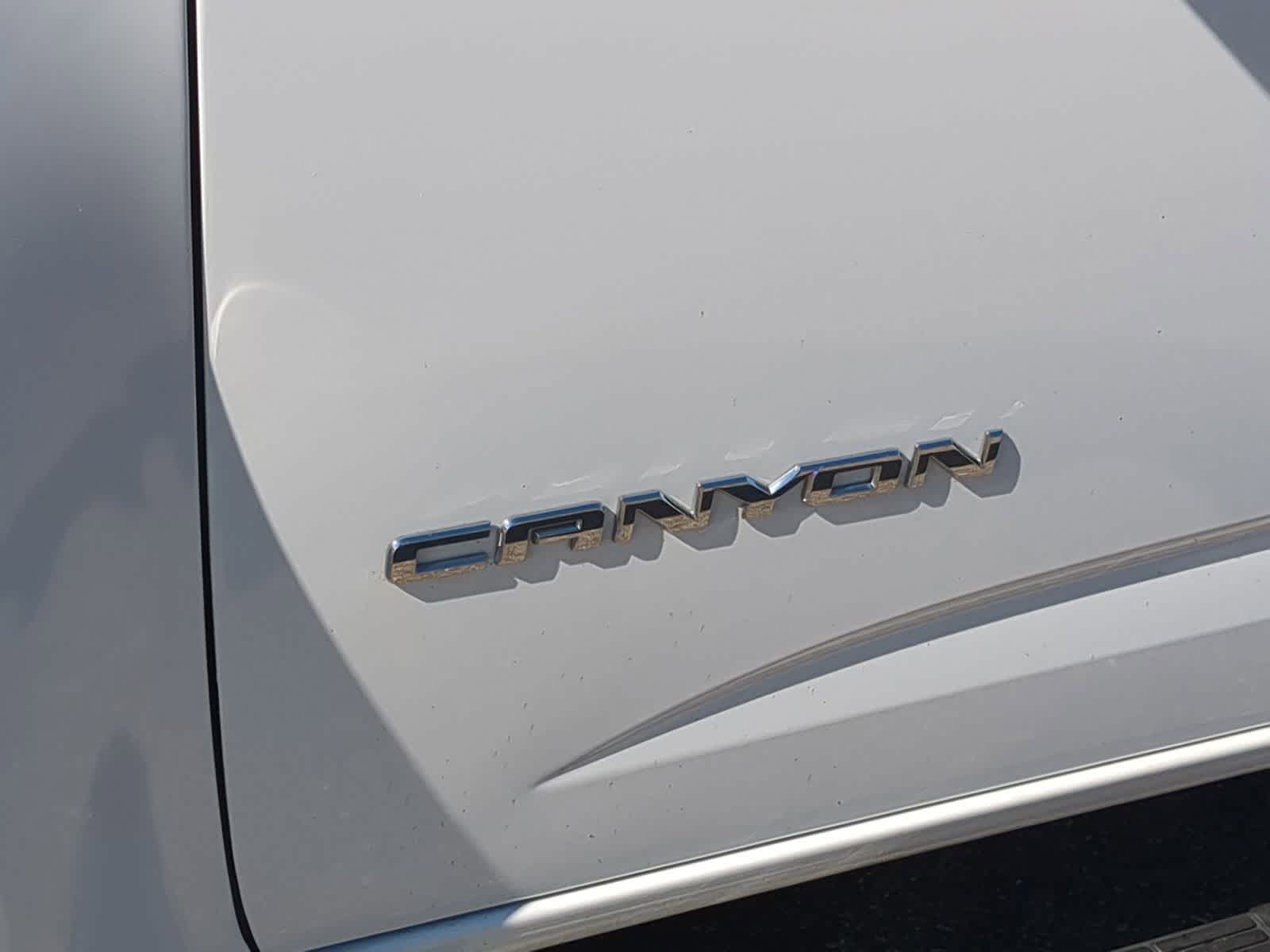 Thumbnail: 2018 GMC Canyon - 16