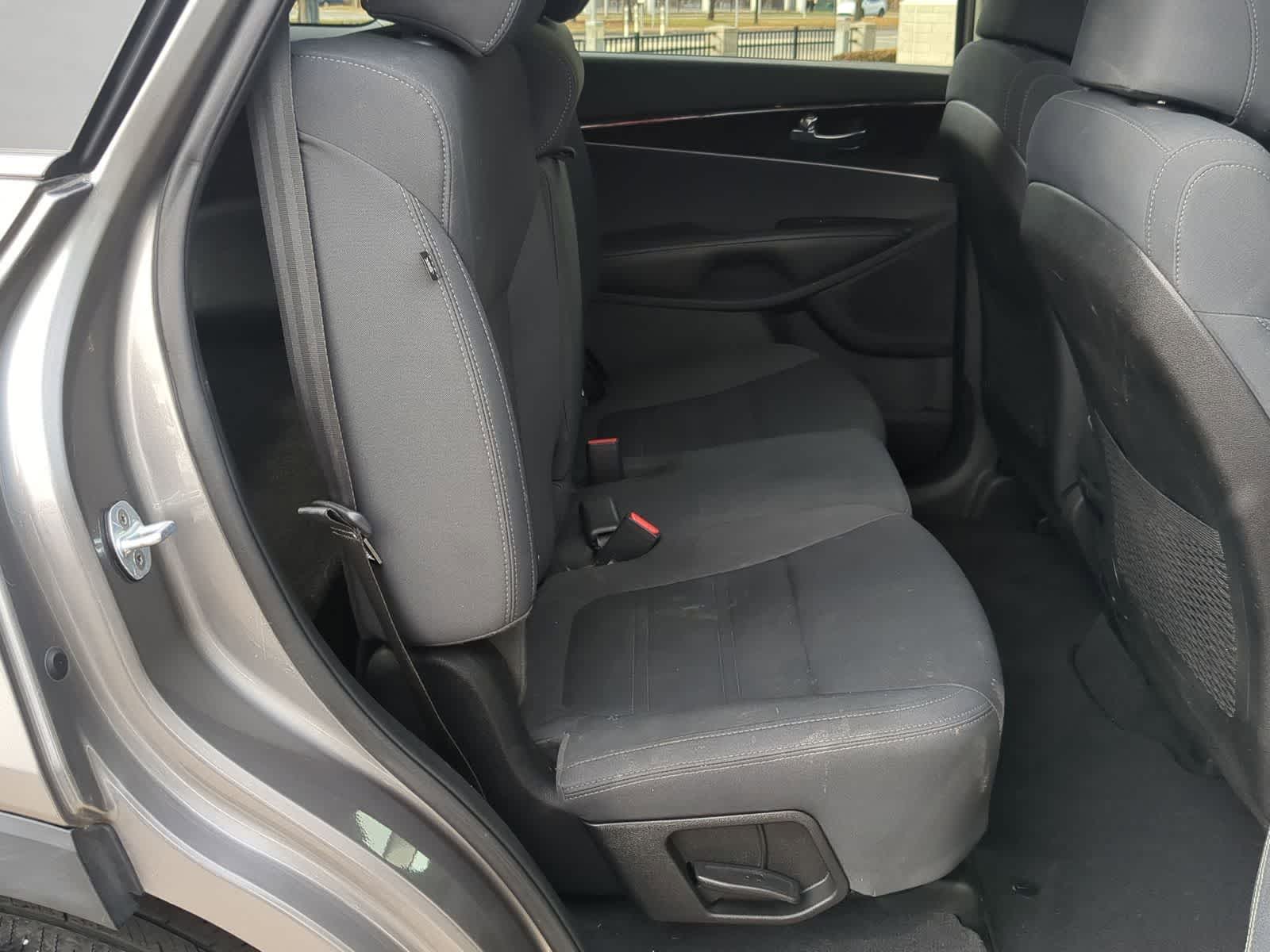 Thumbnail: 2017 Kia Sorento - 22