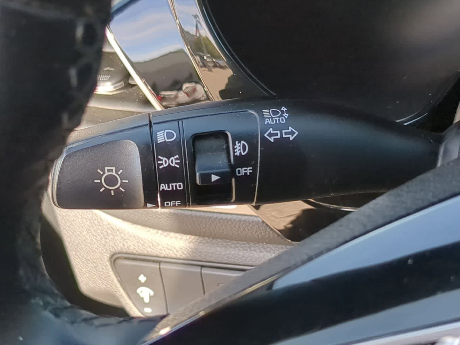 Thumbnail: 2022 Kia Seltos - 29