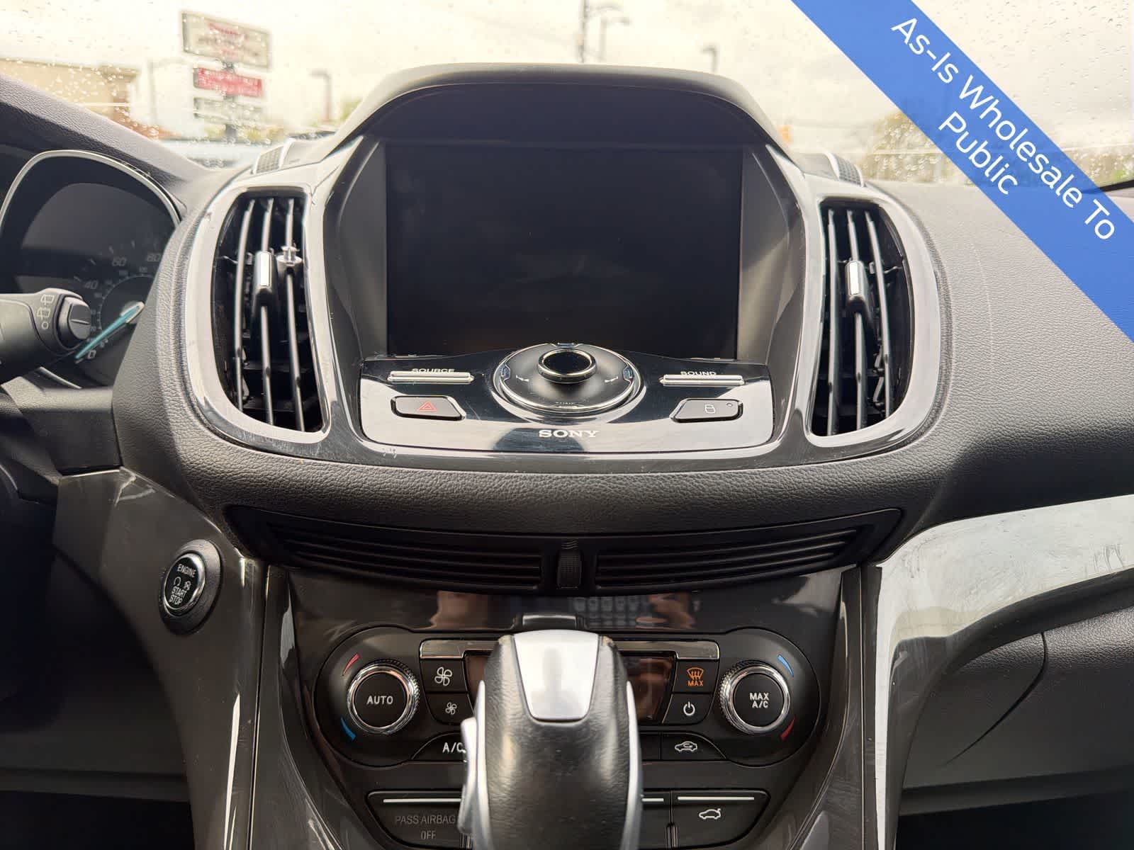 Thumbnail: 2015 Ford Escape - 30