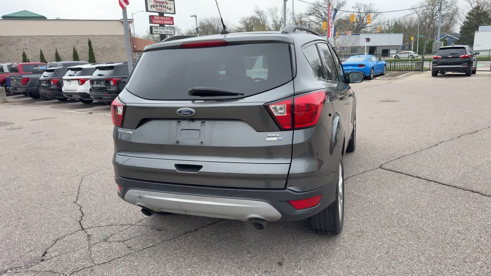 Thumbnail: 2019 Ford Escape - 10