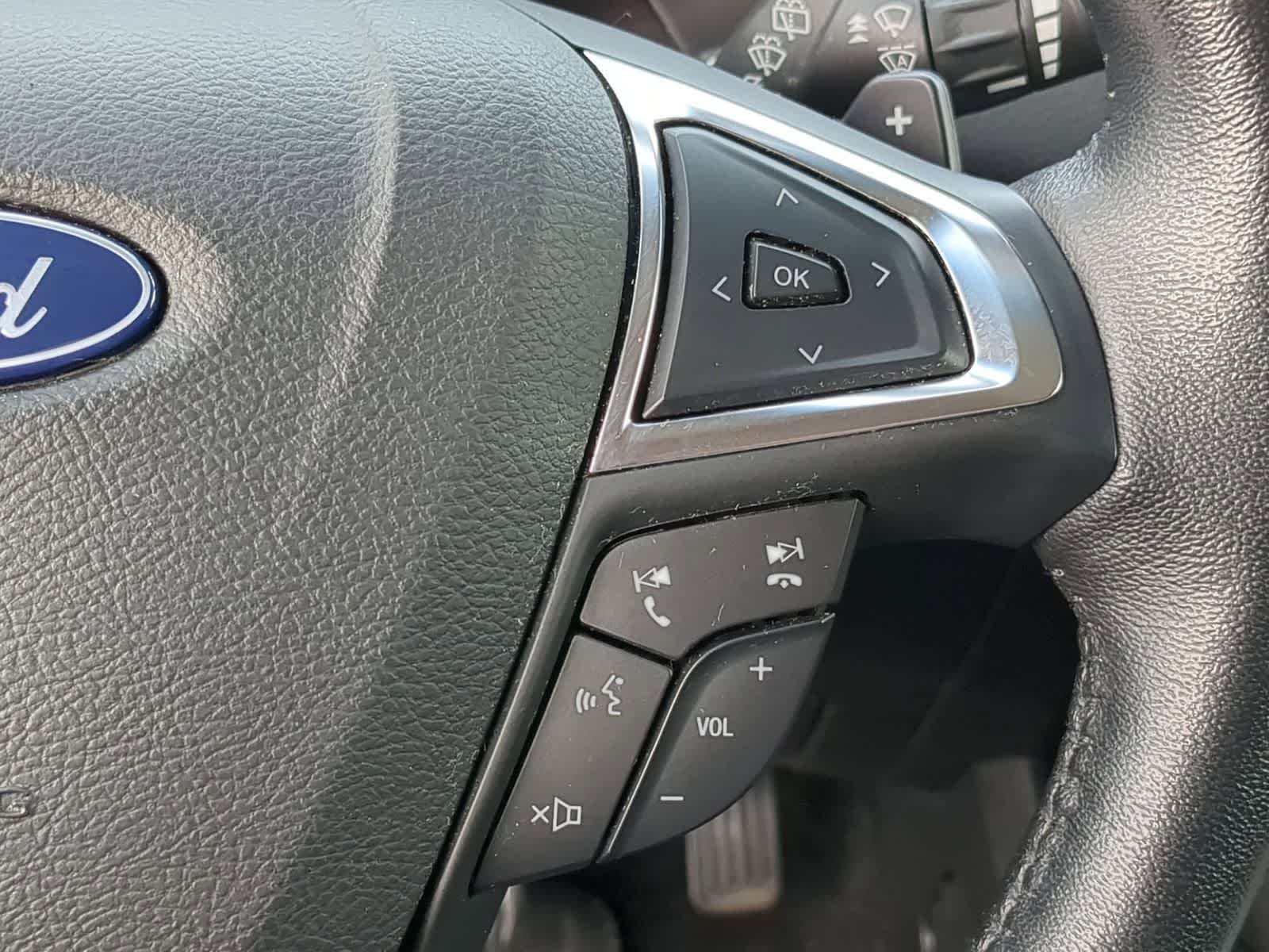 Thumbnail: 2019 Ford Edge - 29