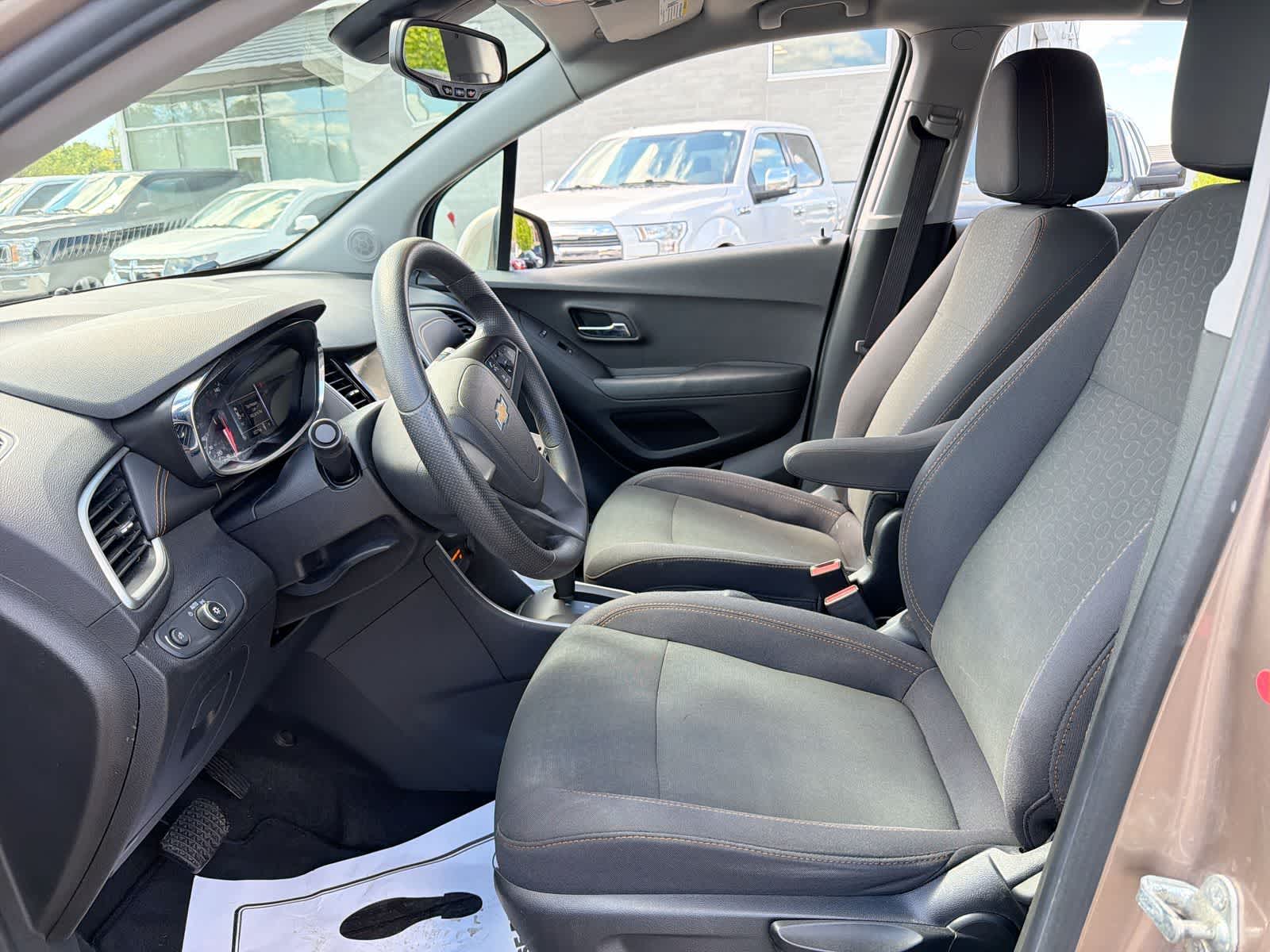 Thumbnail: 2019 Chevrolet Trax - 13