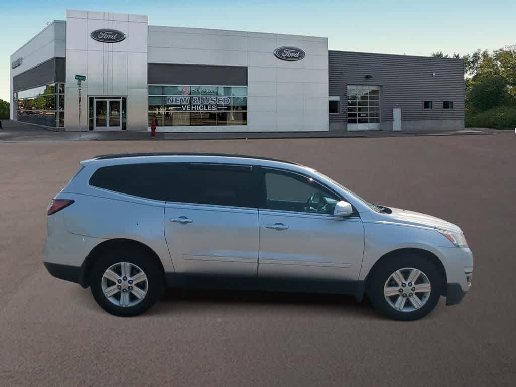 Thumbnail: 2014 Chevrolet Traverse - 12