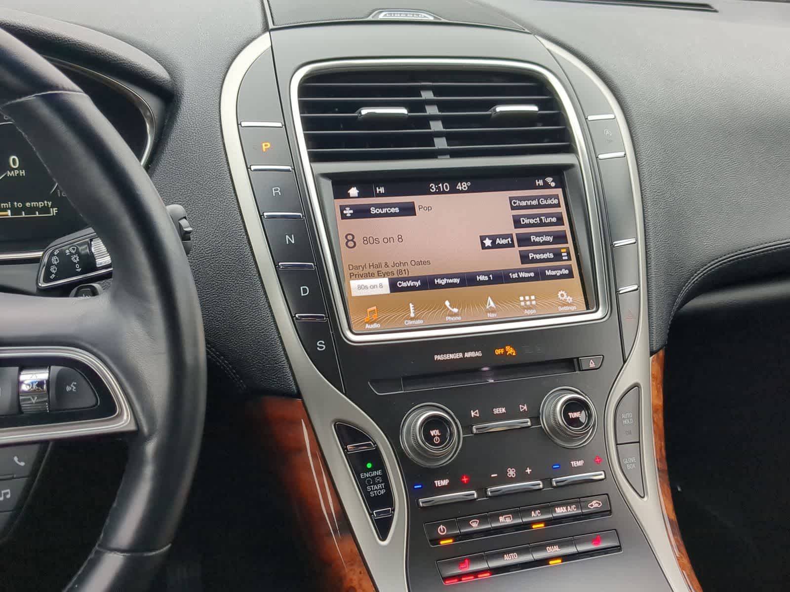 Thumbnail: 2019 Lincoln Nautilus - 32