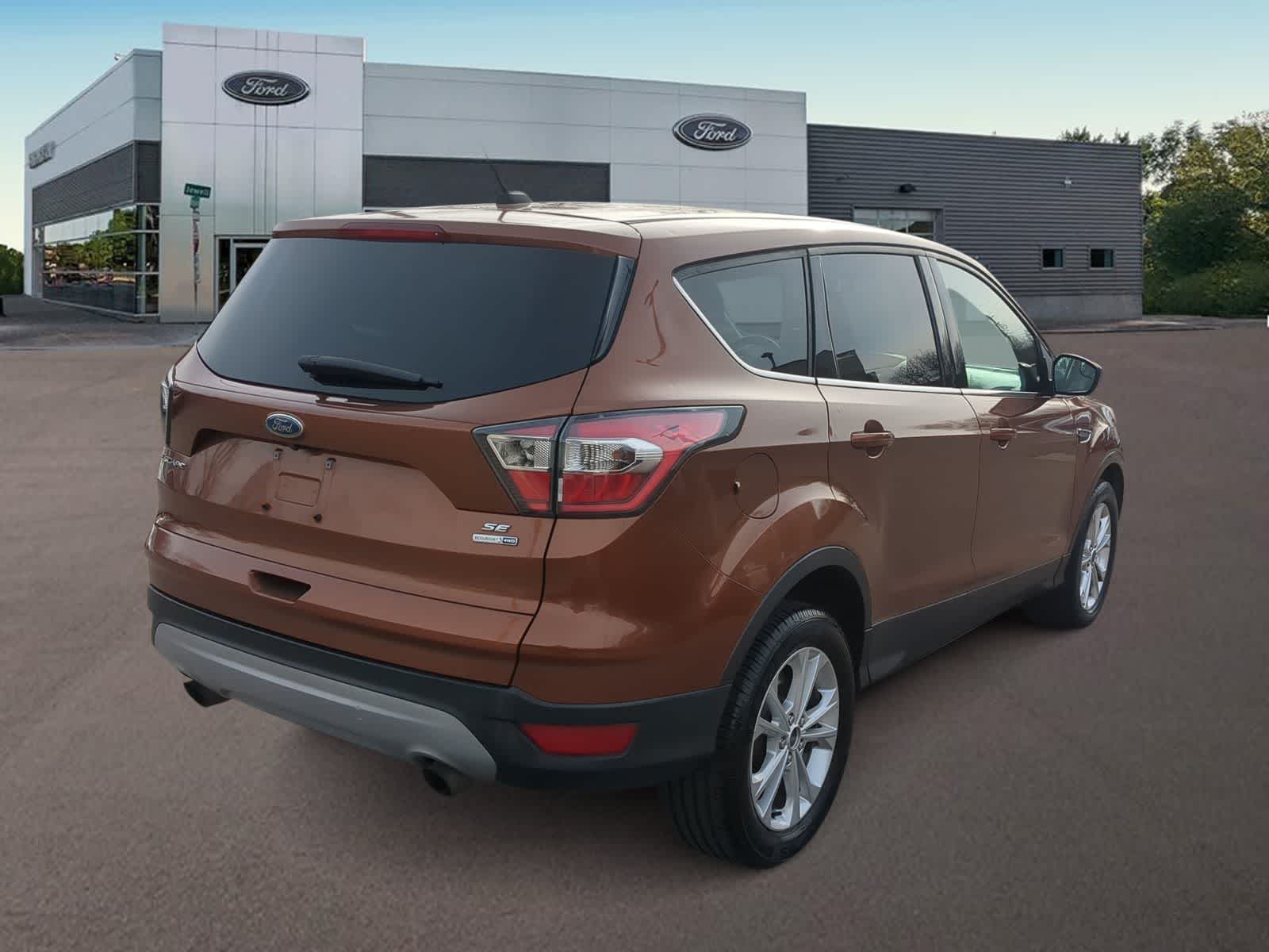 Thumbnail: 2017 Ford Escape - 11