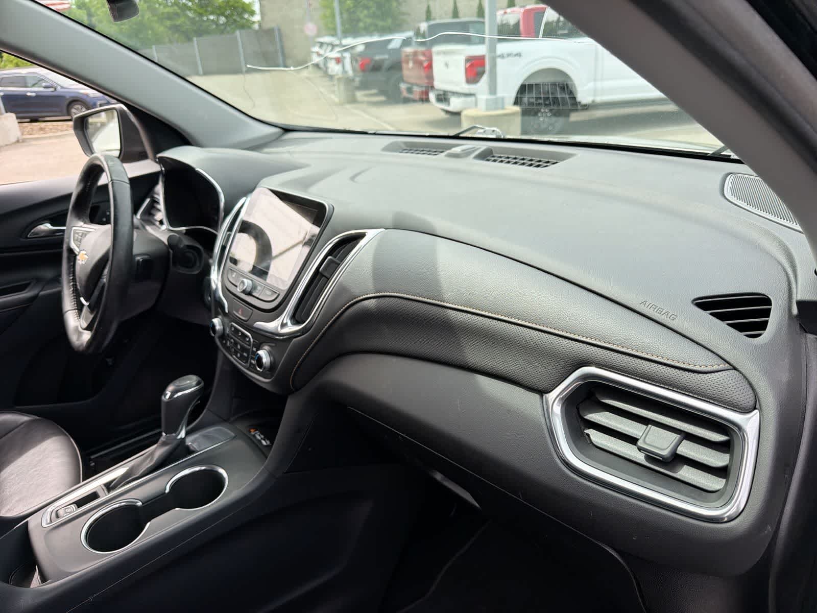 Thumbnail: 2019 Chevrolet Equinox - 17