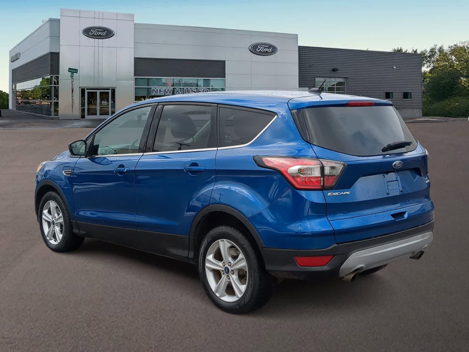 Thumbnail: 2017 Ford Escape - 8