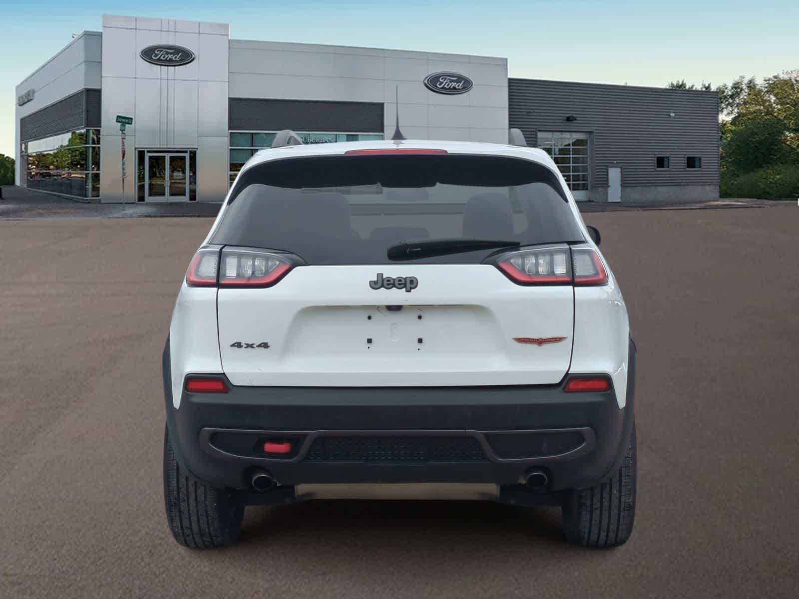 Thumbnail: 2020 Jeep Cherokee - 10