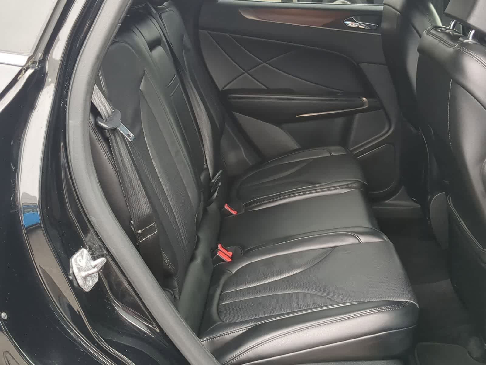 Thumbnail: 2018 Lincoln MKC - 26