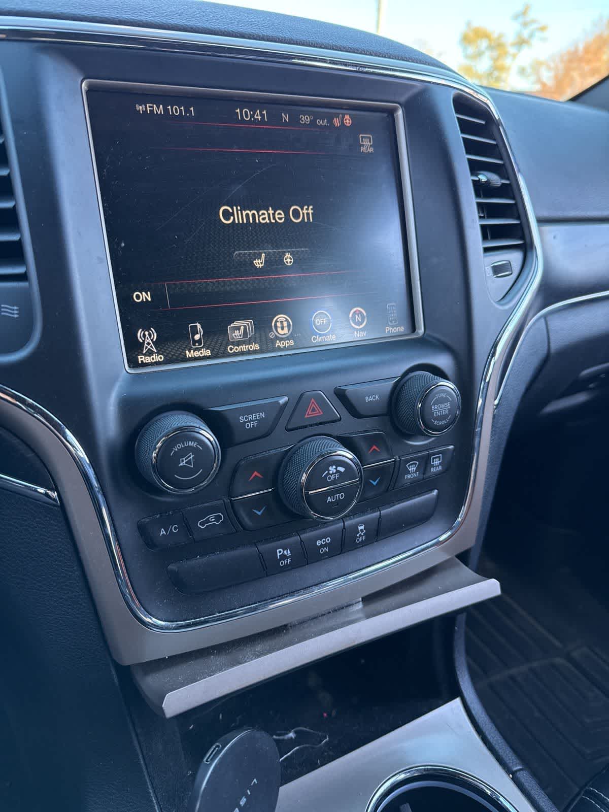 Thumbnail: 2015 Jeep Grand Cherokee - 34