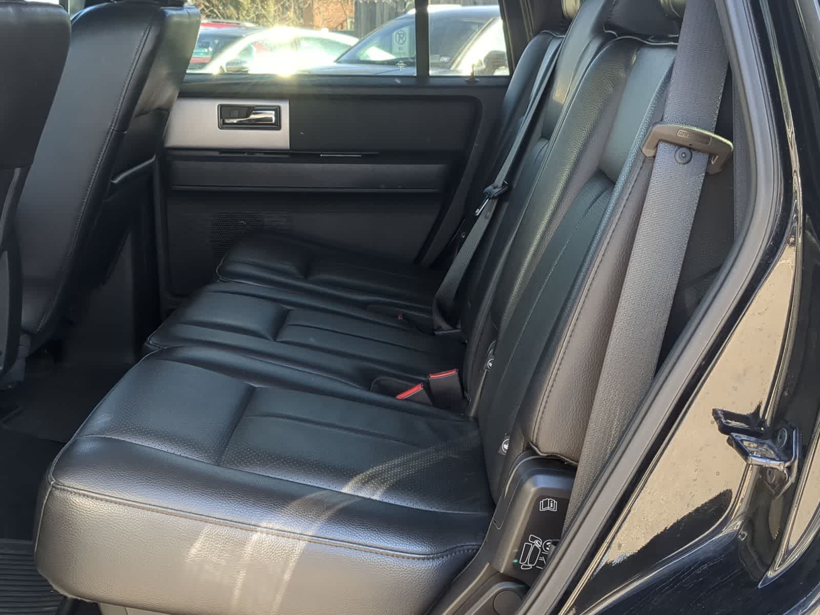 Thumbnail: 2011 Ford Expedition - 23