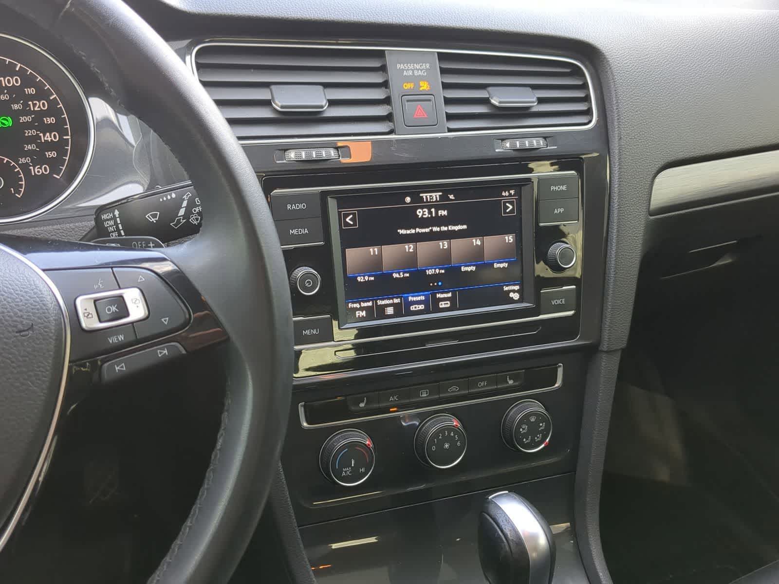 Thumbnail: 2021 Volkswagen Golf - 28