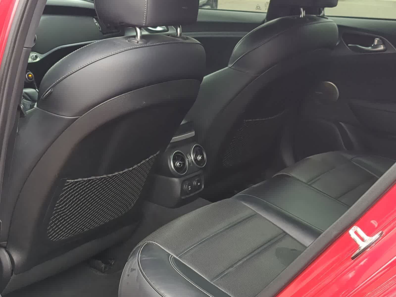 Thumbnail: 2018 Kia Stinger - 21