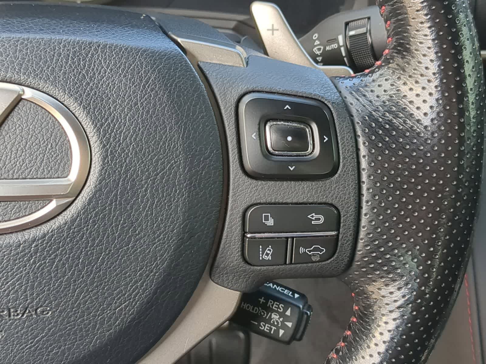 Thumbnail: 2019 Lexus IS - 30