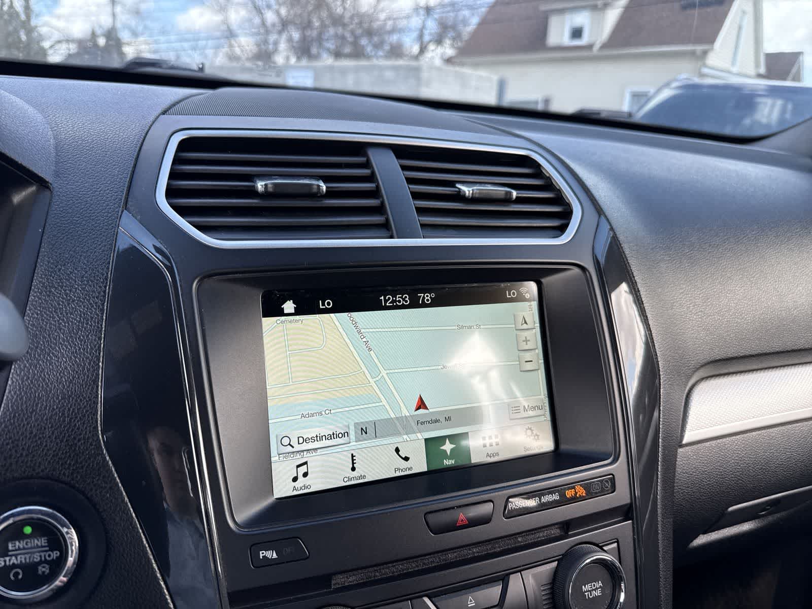 Thumbnail: 2017 Ford Explorer - 34