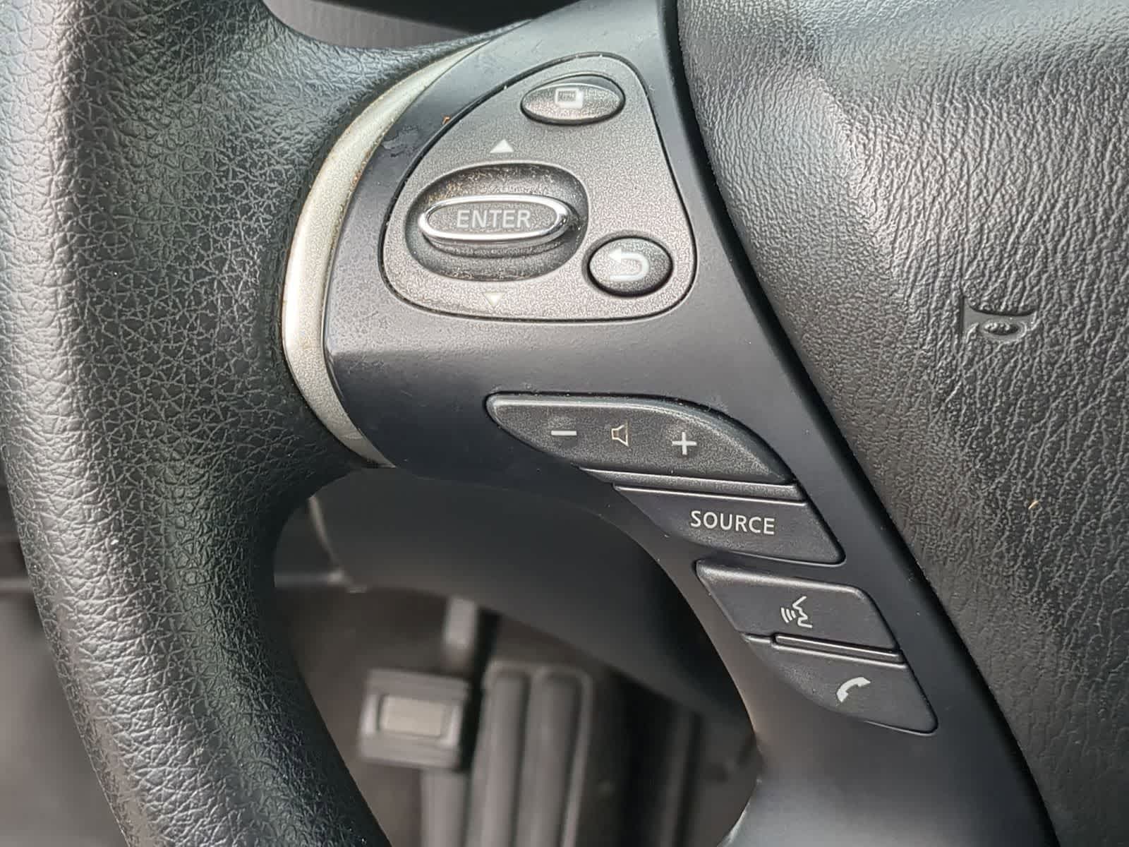 Thumbnail: 2019 Nissan Pathfinder - 24