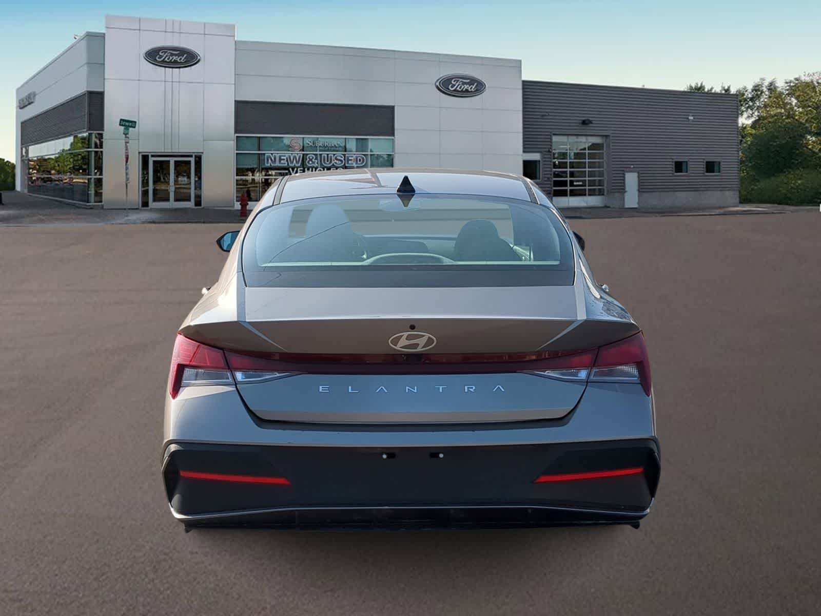 Thumbnail: 2024 Hyundai Elantra - 9