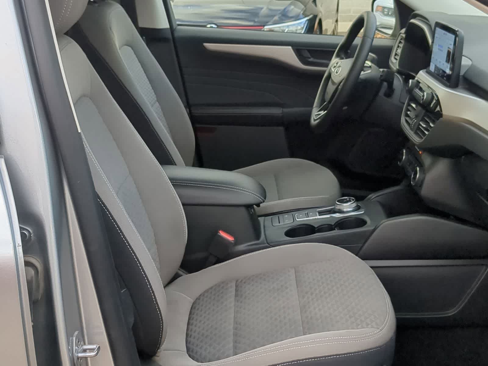 Thumbnail: 2022 Ford Escape - 24